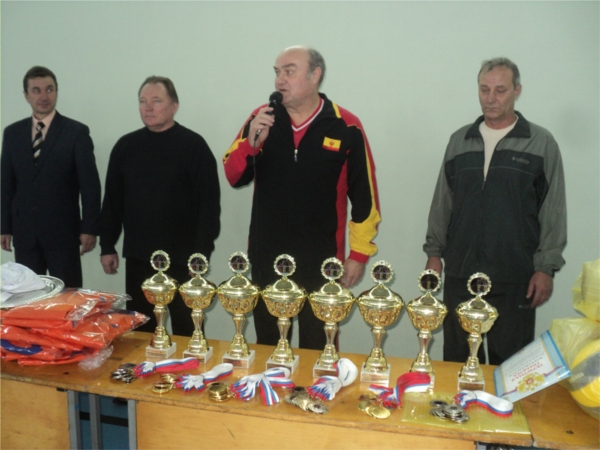 На алатырской земле прошли соревнования по волейболу на призы депутата Госсовета Чувашской Республики Ю.М. Кислова