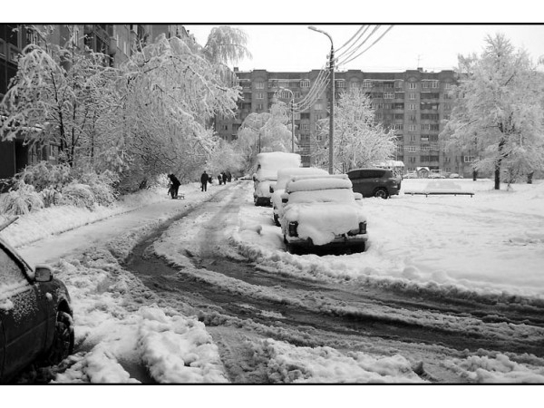 Городские чиновники недовольны качеством уборки чебоксарских дворов и тротуаров от снега