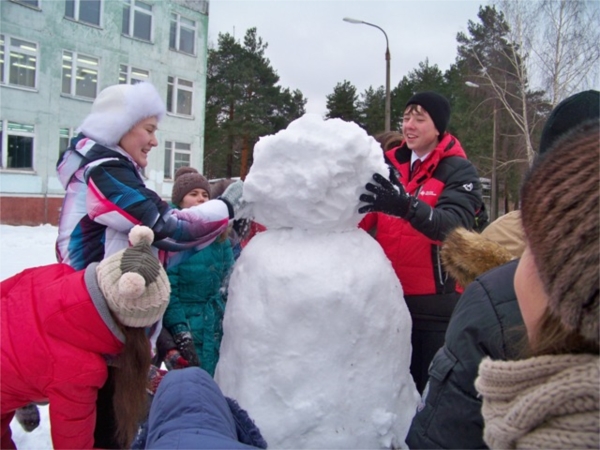 Территория гимназии – снежная новогодняя сказка!