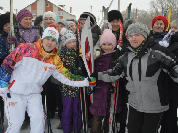 Факел эстафеты Олимпийского огня побывал на Всероссийской массовой лыжной гонке «Лыжня России – 2014» в Красноармейском районе