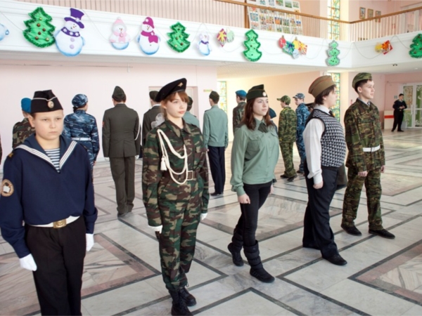 Около 200 юных защитников Отечества собрал фестиваль детских военно-патриотических объединений города Чебоксары