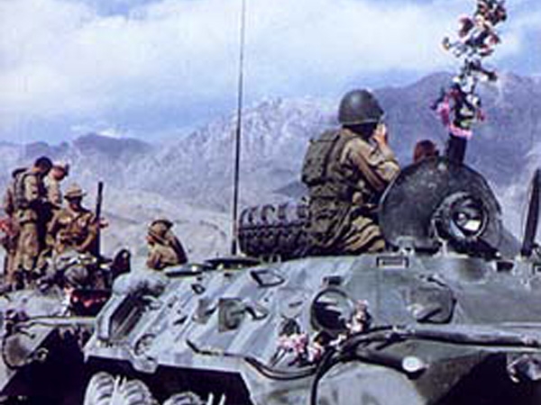 Открывается выставка «России слава – солдату честь», посвященная 25-летию со дня вывода советских войск из Афганистана