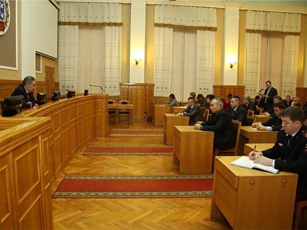 На традиционной планерке Леонид Черкесов поставил задачи городским службам на текущую неделю
