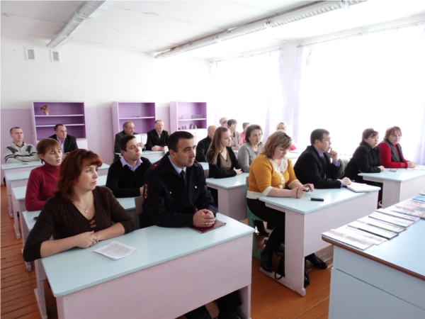 В Красночетайском районе обсуждены актуальные вопросы Единого информационного дня