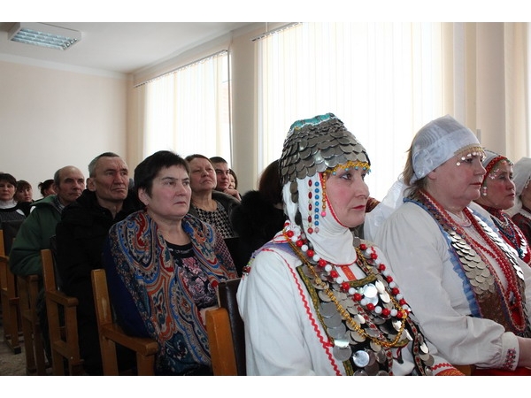 Глава администрации Цивильского района Сергей Артамонов: «Важно, чтобы традиции села продолжила молодежь»
