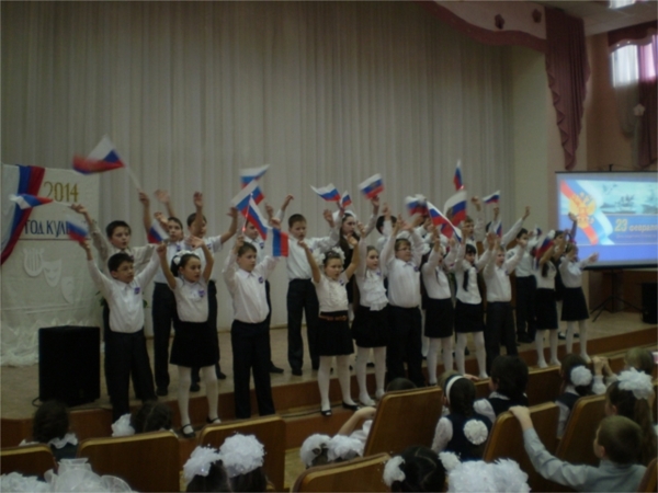 «С песней по жизни»: в преддверии Дня защитника Отечества в гимназии звучат патриотические песни