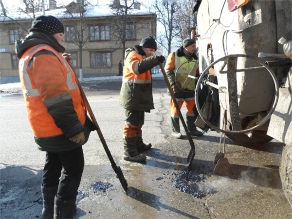 Ликвидация ям - без перебоев и отставания от графика