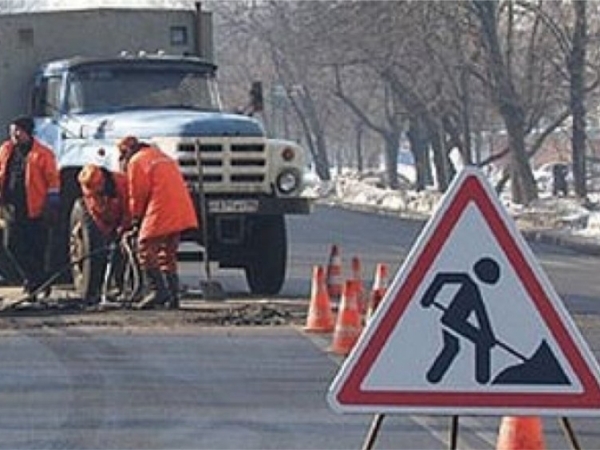 Ямочный ремонт проезжей части городских дорог улично-дорожной сети в Канаше