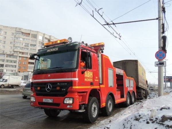 В Чебоксарах эвакуируют бесхозные авто