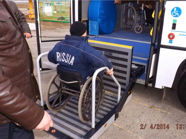 В Чебоксарах состоялась презентация автобуса для перевозки лиц с ограниченными физическими возможностями