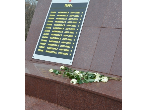Памятник воинам будет торжественно открыт накануне Дня Победы