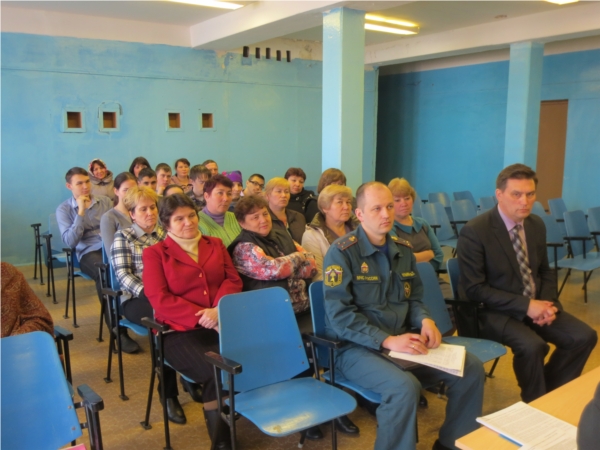 В рамках проведения Единого информдня руководитель Госветслужбы Чувашии С.Скворцов посетил Цивильский район