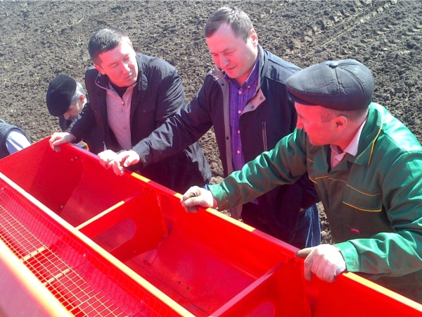 Канашский район с рабочим визитом посетил заместитель министра сельского хозяйства Чувашской Республики Эдуард Александров