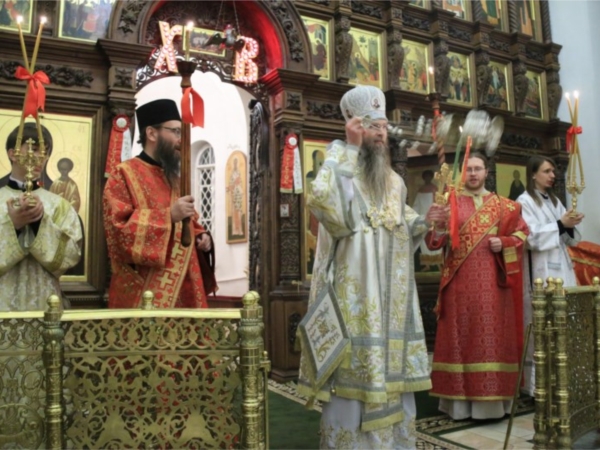 _Пасхальные богослужения прошли в храмах города Алатыря