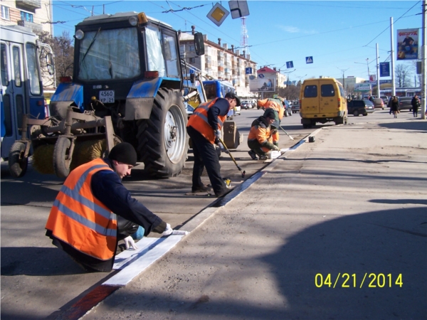 Город готовится к праздникам