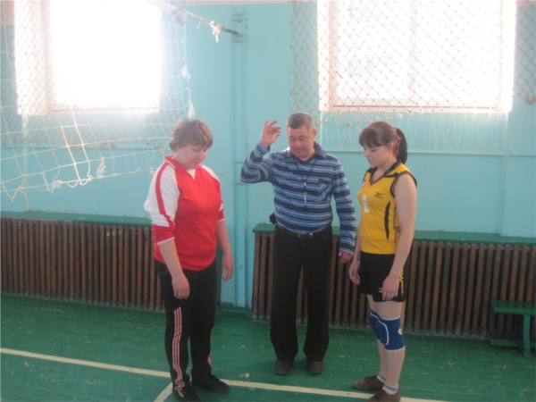Определились полуфиналисты розыгрыша Кубка города Канаш по волейболу среди женских команд сезона 2014 года