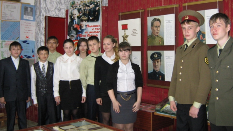 В Шумерлинском историко-краеведческом музее проходит акция «Георгиевская ленточка»