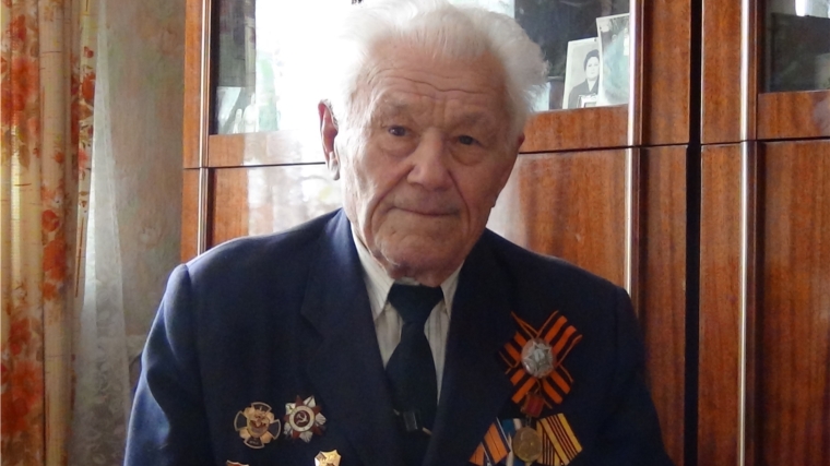 Канашские ветераны поделились воспоминаниями о Великой Отечественной войне с сотрудниками Госистархива Чувашии