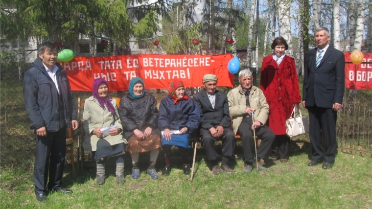 В деревне Тегешево состоялся митинг, посвященный 69-годовщине Победы Советского народа в Великой Отечественной войне