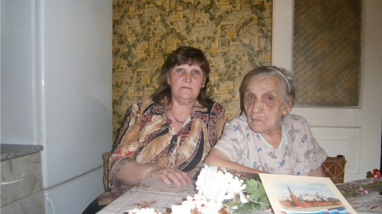 _г. Алатырь: 90-летний юбилей отметила жительница города, труженица тыла Елена Ивановна Свинарёва