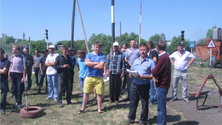 В Батыревском агропромышленом техникуме прошли выпускные экзамены трактористов