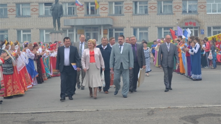 В День России в Порецком районе прошел районный праздник песни, труда и спорта «Акатуй-2014»