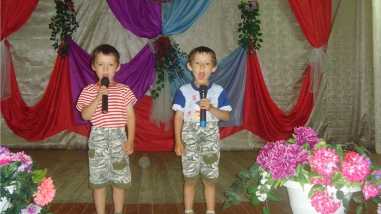 Праздничная программа «У России очи голубые» прошла в Таушкасинском сельском поселении