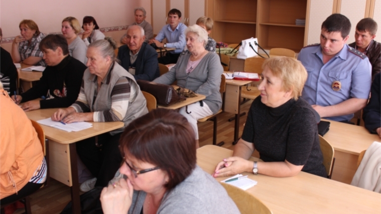 Заместитель главы города Чебоксары Ирина Клементьева: &quot;Сохранение благоустройства микрорайонов невозможно без тесной работы с жителями через ТОСы&quot;