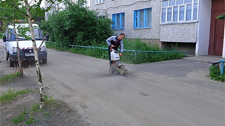Дорожная лаборатория на дворовых территориях города Шумерля