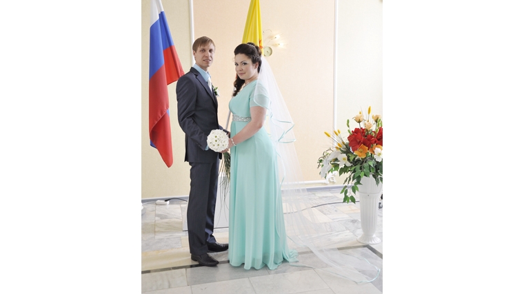 _Супружеские союзы в День молодежи России