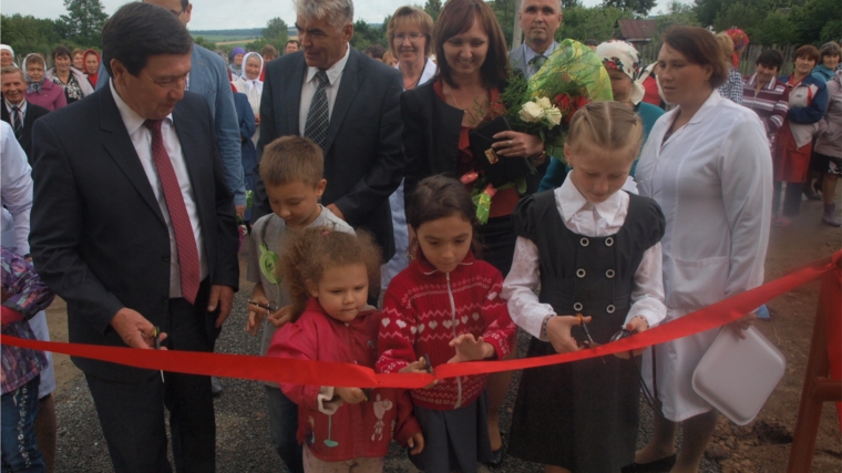 Жители Ядринского района отметили сразу два праздника – открытие фельдшерско-акушерского пункта и юбилей центральной районной больницы
