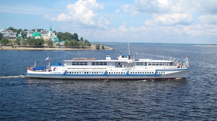 Более 36750 пассажиров перевезено Чебоксарским речным портом с начала навигации