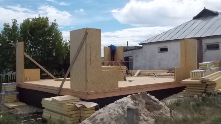 Строительство модульного фельдшерско-акушерского пункта в Янтиковском районе продолжается