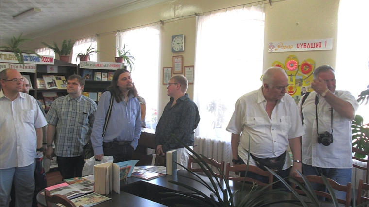 Встреча с московскими писателями в Ядринской центральной библиотеке