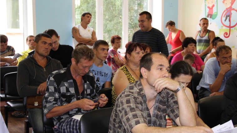 Беженцы из Украины получили SIM-карты для льготной связи с родными