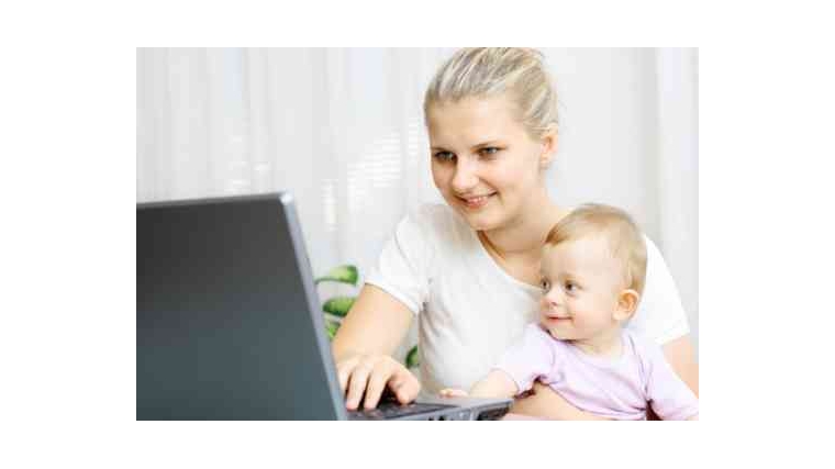 Особое внимание - вопросам совмещения женщинами материнских и профессиональных обязанностей