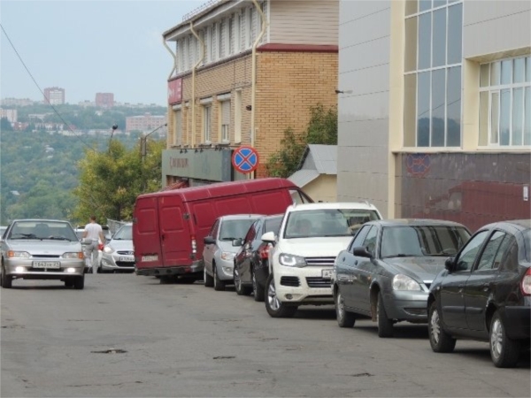 За последние три месяца на штрафплощадки города доставлено 884 автомобиля ("Чебоксары.ру")
