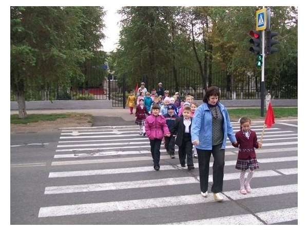 В Чебоксарах обновляют пешеходные переходы у образовательных учреждений (ИА "Мангазея")