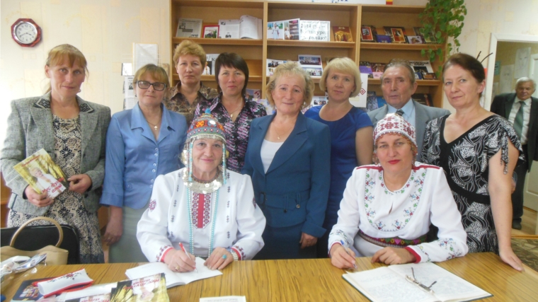 _Прошла литературная встреча в рамках празднования Дня села Яльчики