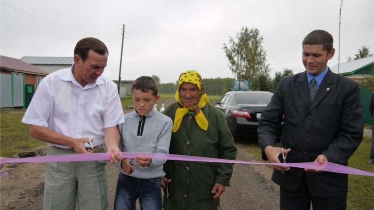 Ядринский район: сегодня состоялось открытие автодороги по улице Новая д.Нижние Мочары
