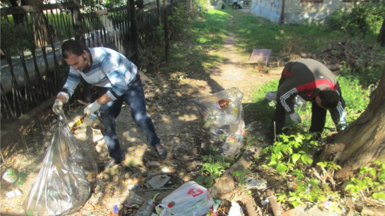 Осенний экологический месячник: в Ленинском районе г. Чебоксары активизирована работа по соблюдению чистоты и порядка