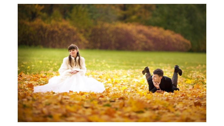 Особенности свадьбы в сентябре, сентябрьские свадебные обычаи и традиции