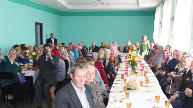 С заботой и вниманием к старшему поколению: в Вурман-Сюктерском сельском поселении прошло праздничное мероприятие, посвященное Международному Дню пожилых
