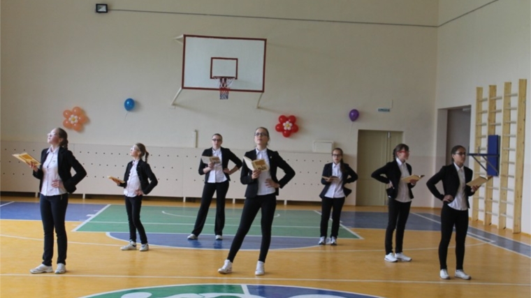 В Мариинско-Посадском районе состоялось торжественное открытие спортивного зала Сутчевской школы
