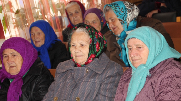 В Шумерлинском районе продолжаются праздничные мероприятия, посвященные Международному дню пожилых людей
