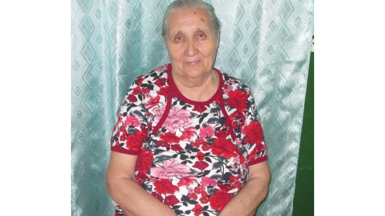 _Ветеран библиотечного труда Луиза Витальевна Викторова отмечает 75-летний юбилей