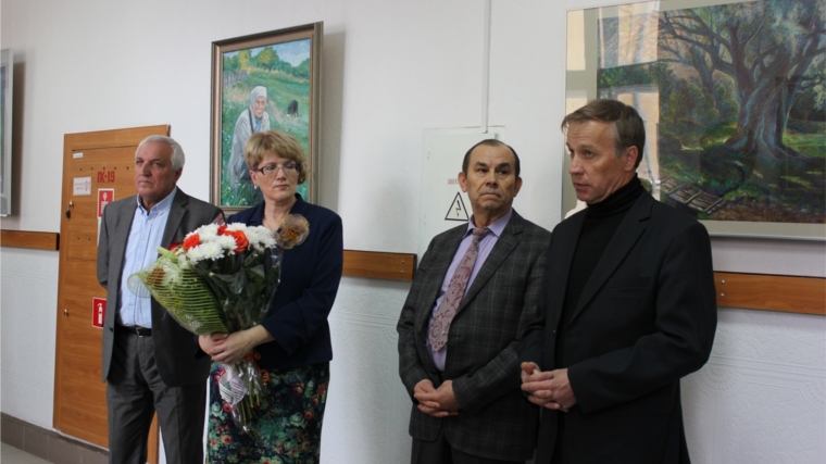 Год культуры: в ЧГПУ открылась выставка Н.Б. Смирновой «О, это счастье бытия…»