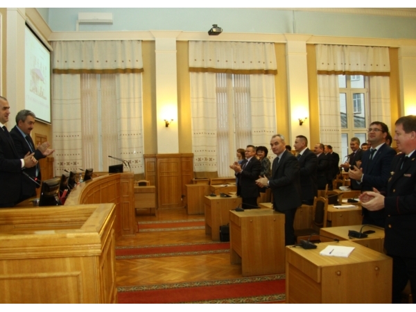 Итоговые аплодисменты звучали на утреннем совещании в администрации Чебоксар в адрес всех жителей города (ИА "Мангазея")