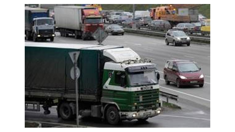 Взимание платы с 12-тонников перенесено на ноябрь 2015 года