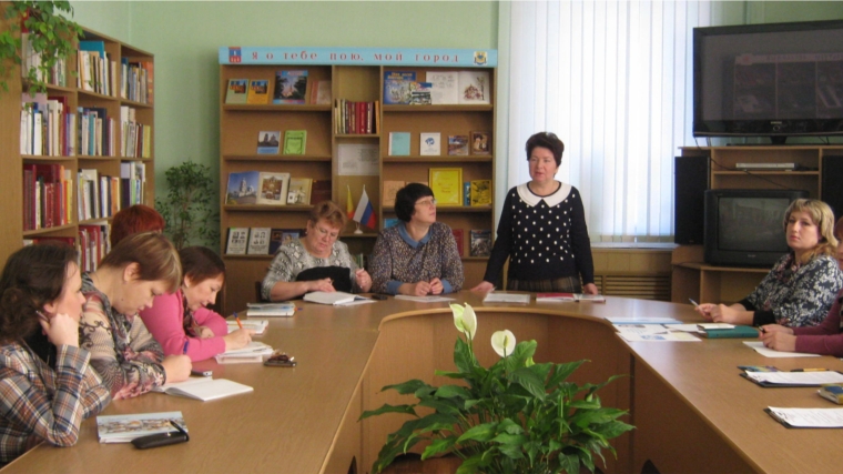 _Семинар с участием работников библиотек города Алатыря был посвящен творчеству М. Ю. Лермонтова